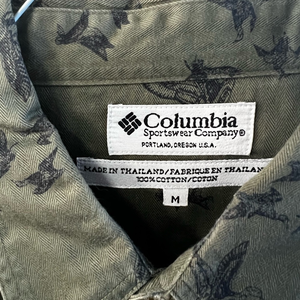 CLEARANCE Men’s Medium Olive Green Columbia Sportswear Ducks Button Down Shirt - Picture 9 of 9